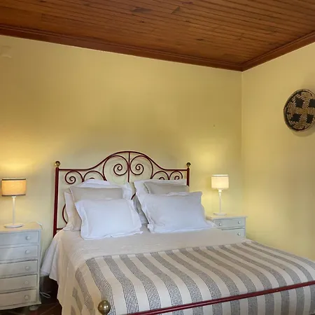 Casas Do Alpendre Obidos