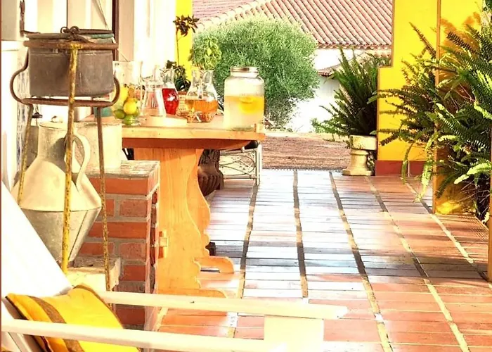 בית נופש Casas Do Alpendre *